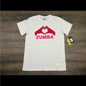 NWT Zumba Kiss Tee - Wear It Out White K-pop Hand Heart ❤️